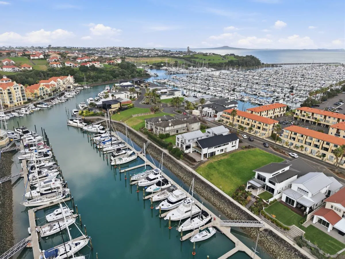 Marina, Berths and apartments